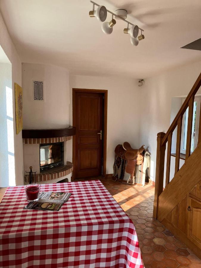 La petite maison de la vallée Bazainville Exterior foto